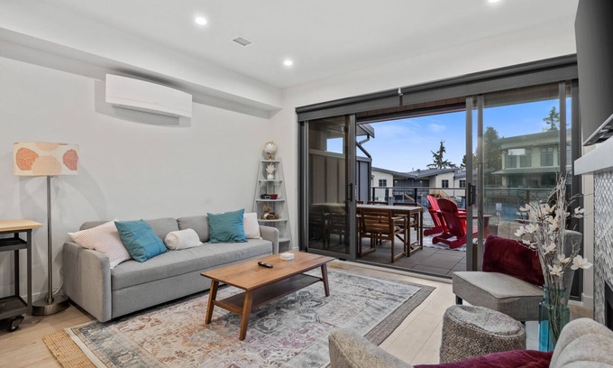 Black Creek Condominio | Amazing luxury beachfront getaway at Saratoga Beach
