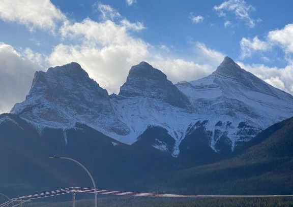 Canmore Apartamento | Amazing mountain views 1bd Apartment Canmore Banff