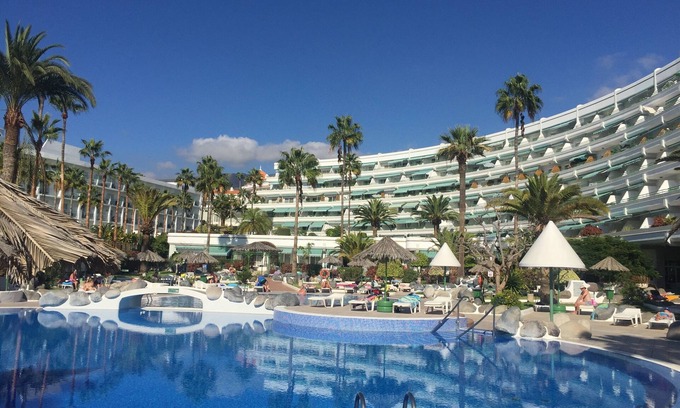 Costa Adeje Apartamento | Estupendo apartamento recién remodelado en Altamira