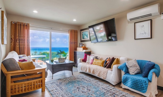 Country Club Casa | Amazing peaceful place near the beach in San Diego, enjoy and relax