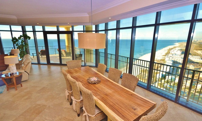 Orange Beach Condominio | Millones de $ Vistas! Platinum, Penthouse! Lujo ~ Unidad de esquina ~ Frente al golfo ~ ¡Exclusivo!