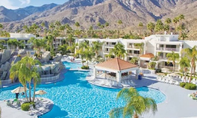 Canyon Corridor Condominio | #AMAZING POOL! 2/1 POOLSIDE BAR n'GRILL! KITCHEN!