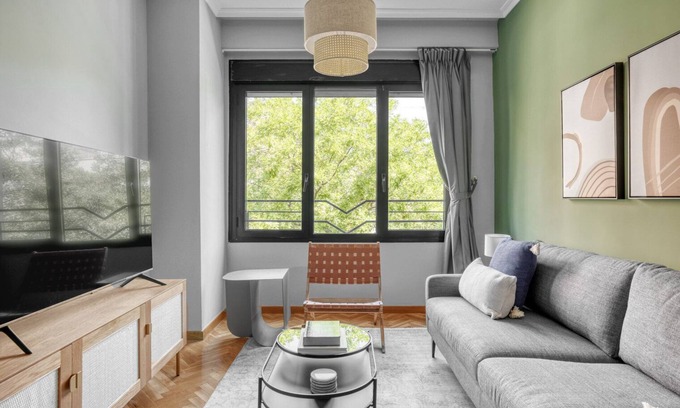 Ibiza Apartamento | Amazing Retiro 2BR, in the best area of Madrid, by Blueground