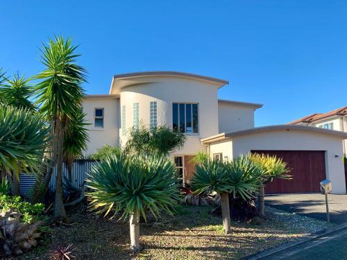 Te Atatu Peninsula Casa | Amazing Seaview House
