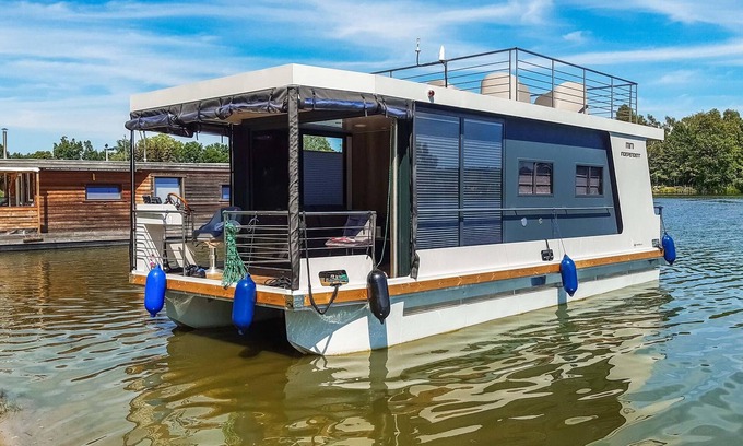 Havelsee Alquiler De Eote | Impresionante barco en Havelsee OT.