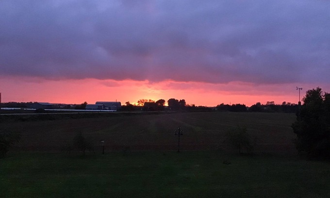 Summerside Casa | Amazing sunrise and sunsets, 10 minute walk to shore of Malpeque Bay.