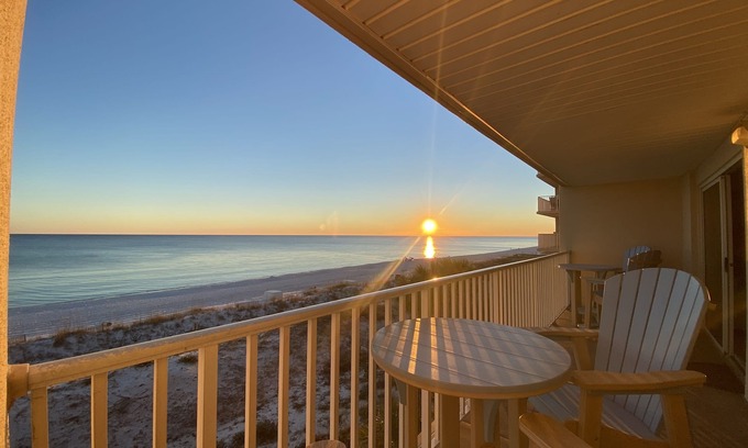 Fort Walton Beach - Destin Condominio | Amazing Sunsets, Sugar White Sand, Gulf Front
