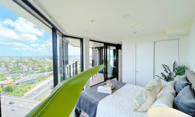 Newton Casa | Amazing Sunset View Penthouse