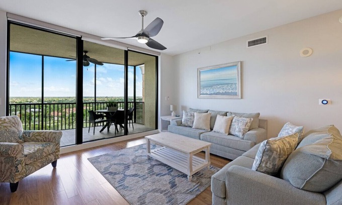 Cape Harbour Condominio | Amazing Sunset Views overlooking Cape Harbour Marina