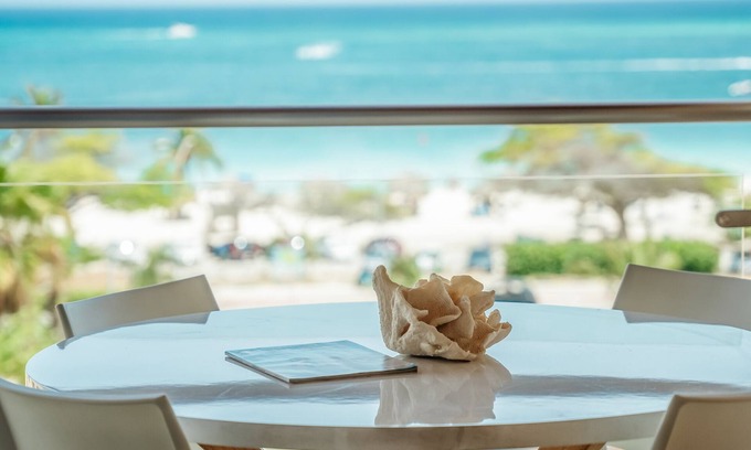 Oranjestad-West Apartamento | Increíble planta superior con Vista al Mar