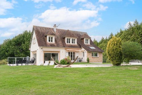 Englesqueville-en-Auge Casa | Amazing Villa with Swimming Pool