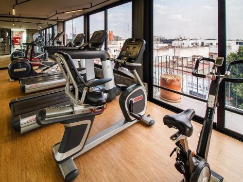 Downtown Guadalajara Apartamento | Amazing View Loft wGym Coworking 2 BD Tribu Colon 301