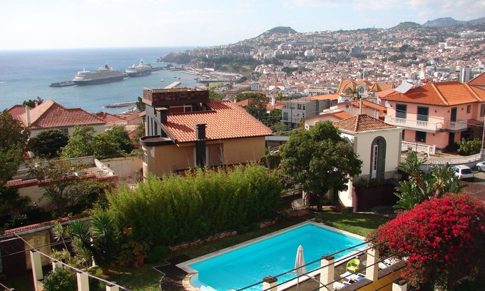 Santa Maria Maior Apartamento | AMAZING VIEW over the bay, by the Old Town, walk to the city, absoluto quiet area