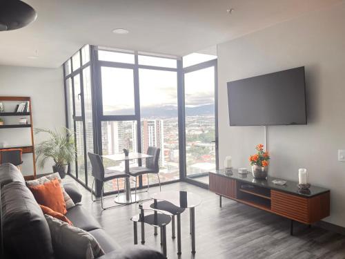 Rohrmoser Apartamento | Amazing views SJO, Cozy, Equipped. 24/7 Concierge