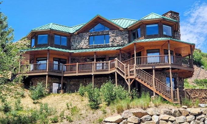 Crested Butte Casa | Amazing views all around at The Avalanche House!