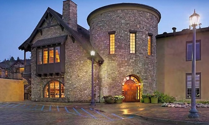 The Village Complejo | Amazing Villa in the Heart of Big Bear Village!