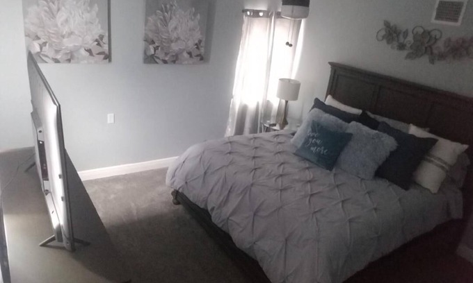 Riverside Terrace Casa | amazingly comfortable 3 story home