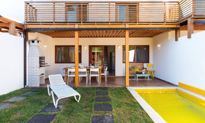Mambucaba Casa | Ambar - Sea front charming house, 1.5kms from old town,, swimming pool, BBQ. WiFi