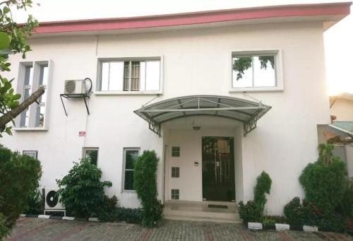 Ikoyi Cabina | Ambassadors Hotel Ikoyi