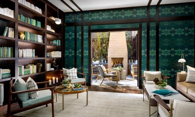 Mid-City Hotel | Ambrose Hotel