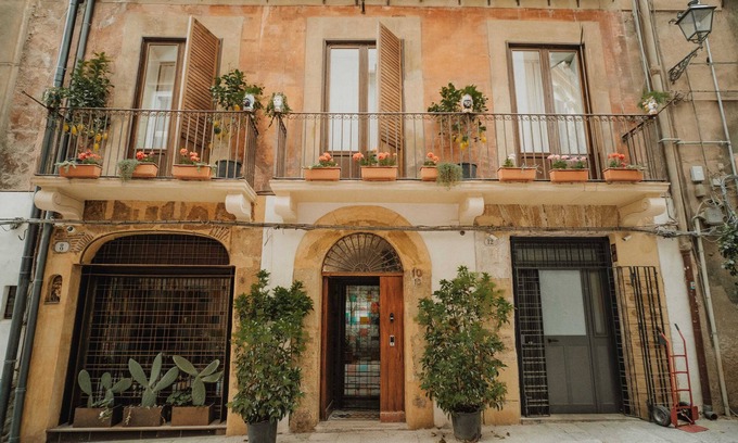 Albergheria Casa | Ambrosia-Timeless Hosting