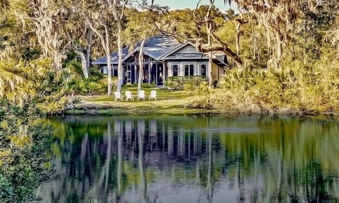 Fernandina Beach Casa | Santuario de Amelia Island recientemente actualizado