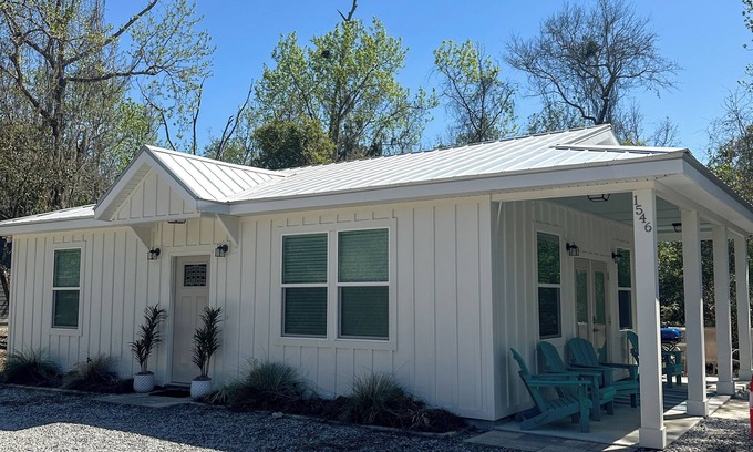 American Beach Casa | Amelia Island Home - south end of island, quiet, near Ritz/Omni