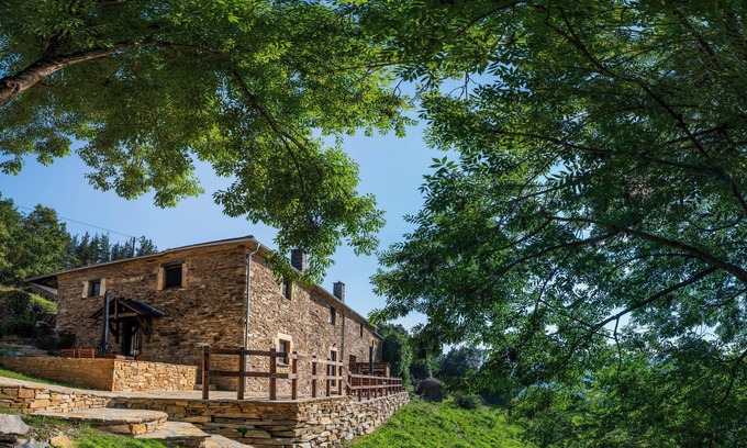 A Pontenova Cabaña | Amencer - Stunning Two Bed Cottage in Lugo