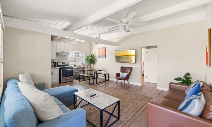 West Beach Apartamento | American Riviera Oasis Close to Beach and Downtown