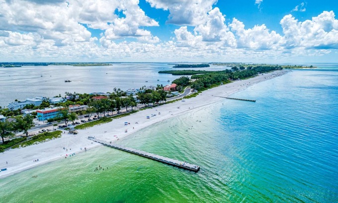 Bradenton Beach Casa | AMI Lighthouse Cottage-one Minute Walk To The Beach-keyless Locks