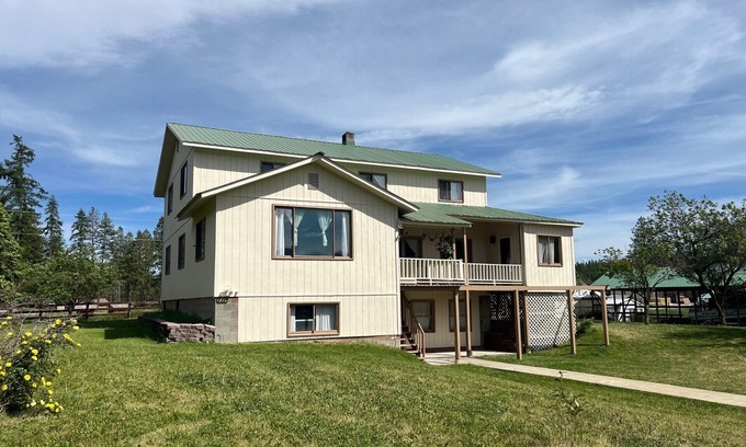 Rexford Casa | Lago Koocanusa, Eureka, West Kootenai, Rexford - 2. 5 Acre Retreat & Recreación