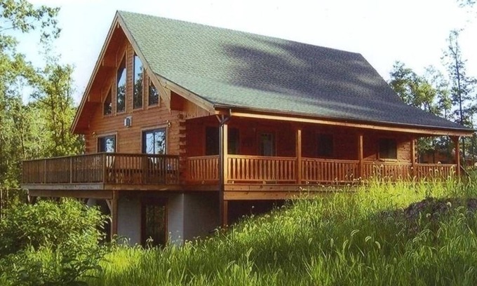 Hickory Hills Chalet De Esquí | Casa de troncos Amish de 5 dormitorios con vista de 50 millas en el área de esquí / balsa / senderismo de Pocono