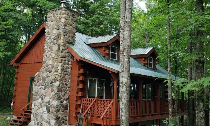 Goodman Cabina | Amish Built Off-grid Cabin