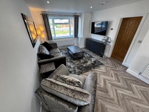 Aylesbury Casa | Amora Stays