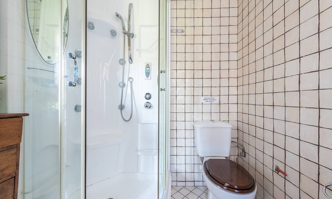 Egira Casa | Ampelos Estate –10+ people estate on private ranch