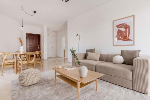 Amarousion Apartamento | Ample 3BR Family Properties in Marousi by UPSTREET