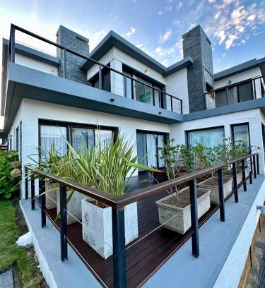 Manatiales Casa | Amplio duplex al mar en manantiales