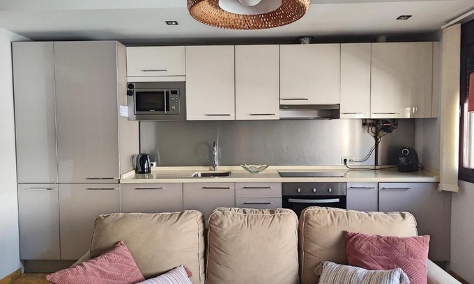 Valdeolleros Apartamento | Amplio y Moderno Apartamento Lorenzo Ferreira