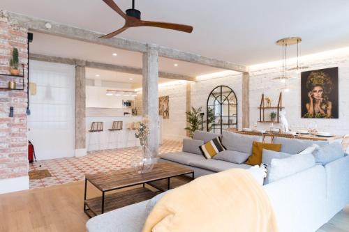Ametzola Apartamento | Amplio y moderno apartamento con tarima refrescante by Staynnapartments