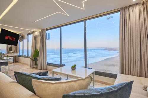 Mirleft Apartamento | Amwaj Apt - Beachfront Paradise Charming 1BR with Ocean Views