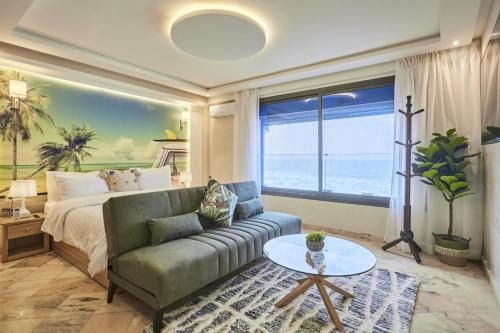 Mirleft Apartamento | Amwaj Apt - Merlift Coastal Gem Beach at Your Doorstep