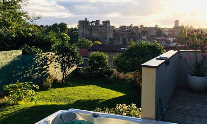 Getigne Casa | An air of Tuscany in the vineyards of Nantes