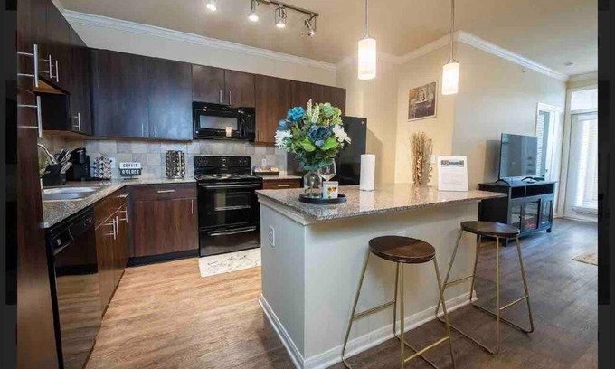 Lazybrook/Timbergrove Apartamento | An alluring apartment, 10 min from downtown!