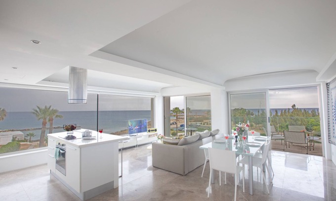 Protaras Cabaña | An apartment that sleeps 5 guests in 2 bedrooms