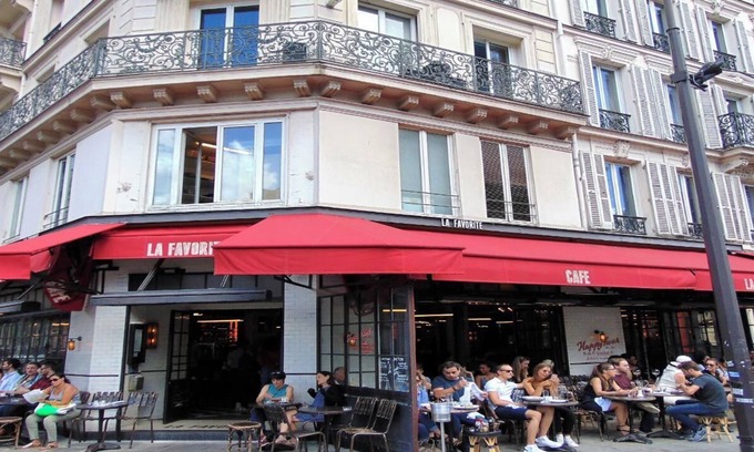 Saint-Gervais Apartamento | AN IDEAL PARISIAN ESCAPE AT RUE DE RIVOLI ELEGANCE- LE MARAIS 200 SM2