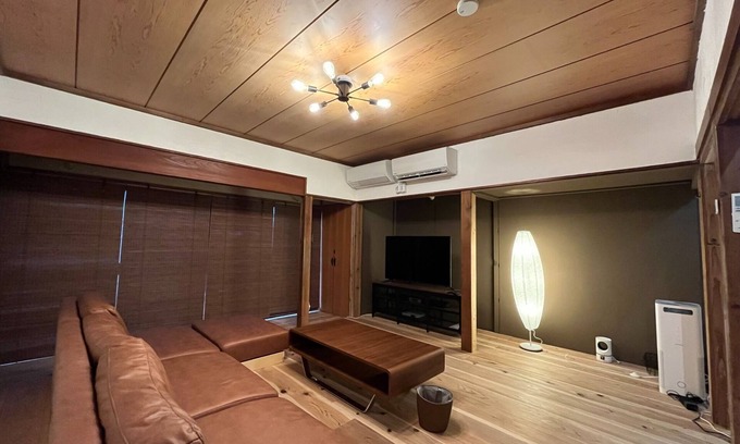 Hedamura Casa | An inn where you can rent an old private house where you can fish from the window of the house 2 mi / Numazu Shizuoka