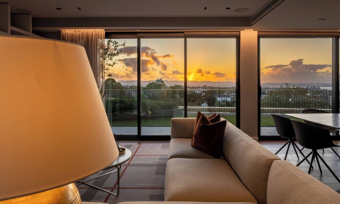 Ponsonby Apartamento | An Invitation to Breathtaking Penthouse Apartment Views