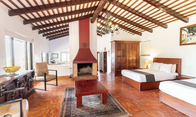 Ajijic Villa | ANANA Rancho San Rafael | 3 Bedrooms & Porch