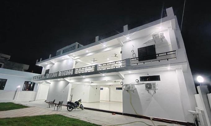 Varanasi Casa | ANAND BHAWAN i