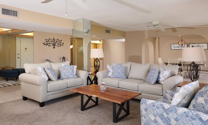 Siesta Key Condominio | Anchorage Resort 3 Bedroom 3rd Floor Condo with Balcony 0886